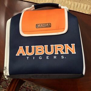 Kanga Auburn 12pk cooler case. Never been used.